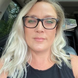 Meet your Posher, Shaina